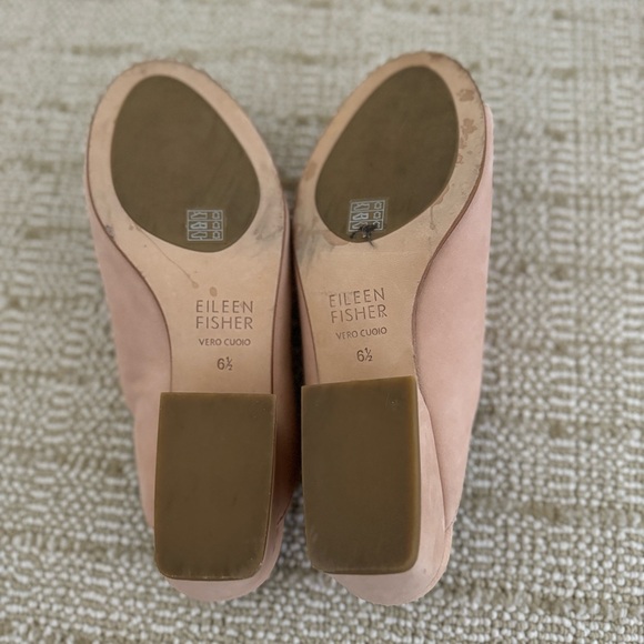 Eileen Fisher Pale Pink Suede Slip On Block Heel Sandals Size 6.5 - Picture 7 of 7
